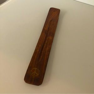WOOD PEACE SIGN DETAIL INCENSE STICK BURNER